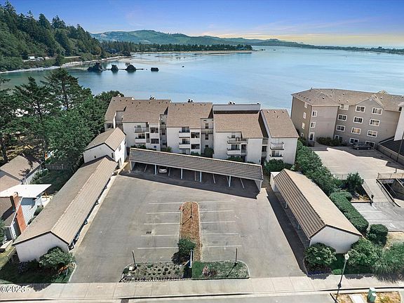 2nd image of 1116 SW 51st St #201
