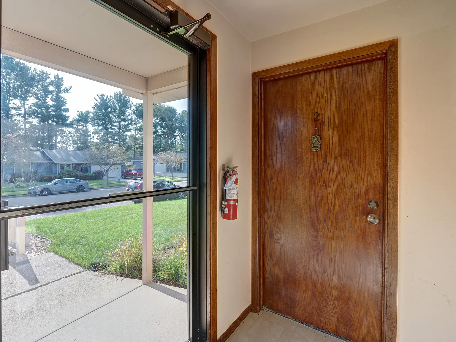 2 bed, 975 sqft, $1,250 — Photo 3