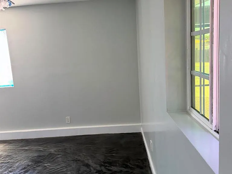 7302 San Miguel Ave — Photo 10