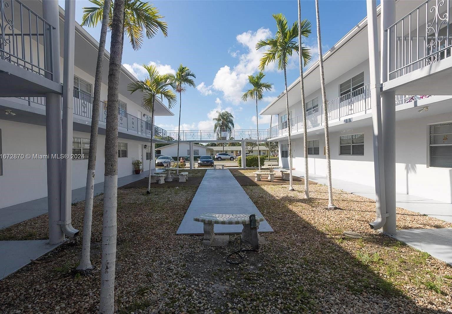 2435 Van Buren St 2B, Hollywood, FL 33020 Zillow