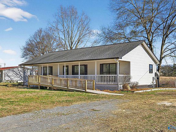 3rd image of 285 Bearden Rd