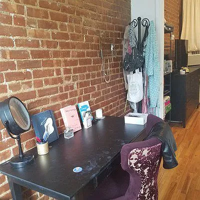 Rented by Chartwell Manhattan Realty | media 7