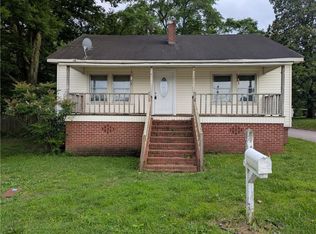 194 7th St, Trion, GA 30753