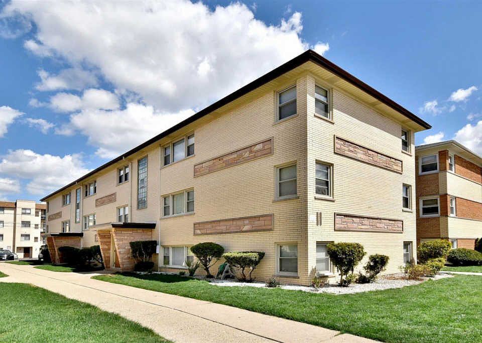 1st image of 6847 N Olmsted Ave