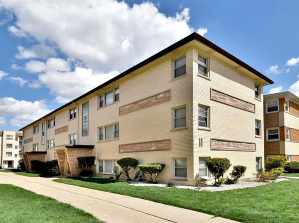 6847 N Olmsted Ave, Chicago, IL 60631