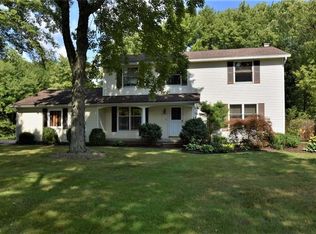 35645 Solon Rd, Solon, OH 44139