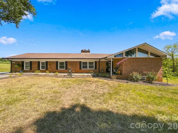 4286 Hall Dairy Rd, Claremont, NC 28610
