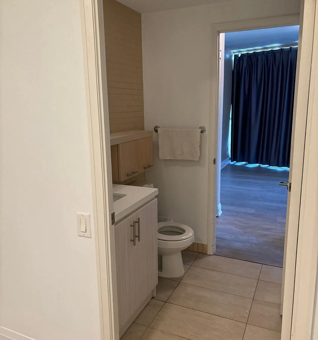2 bed, $2,400 — Photo 4