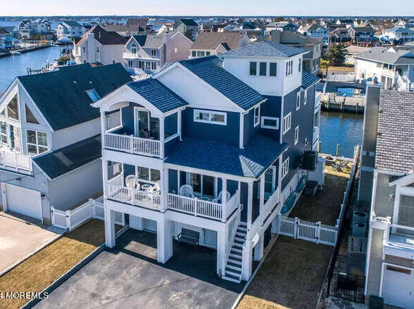 90 Rochester Drive, Brick, NJ 08723