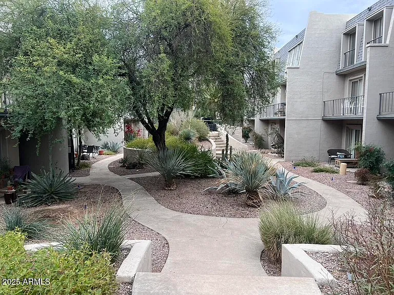 1010 E Osborn Rd #A — Photo 5