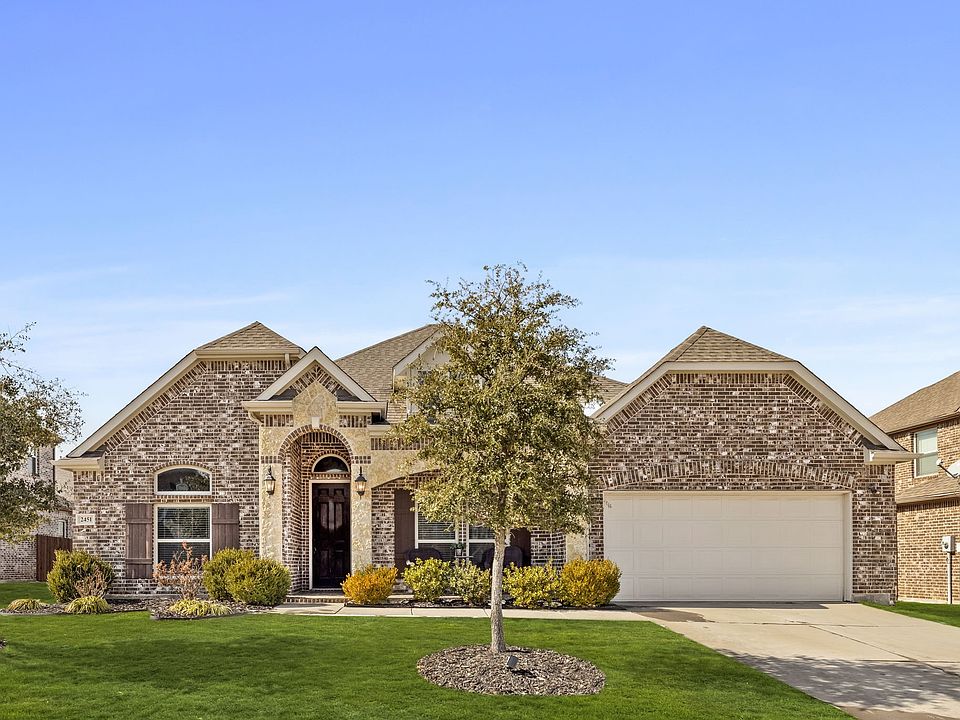 1st image of 2451 Lusitano Ln