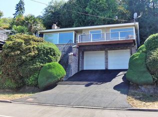 5922 Beach Dr SW, Seattle, WA 98136