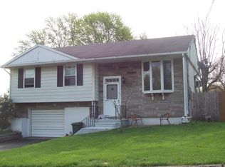 808 Rugby Rd, Phillipsburg, NJ 08865