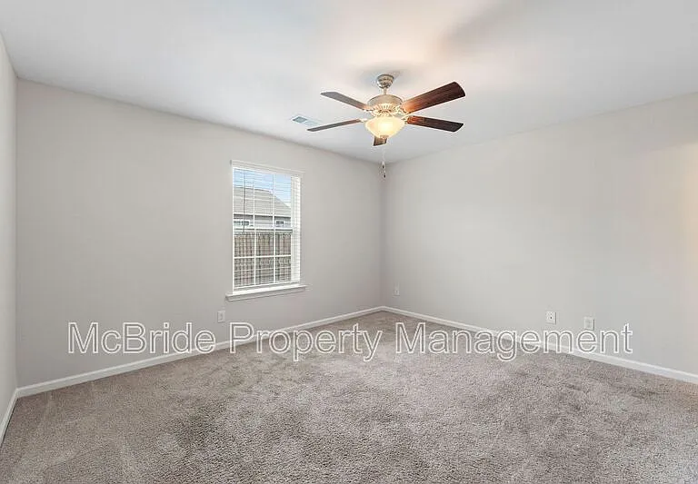 959 Madrid Ct — Photo 10
