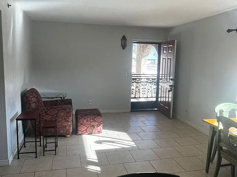 2085 Mesquite Ave — Photo 12