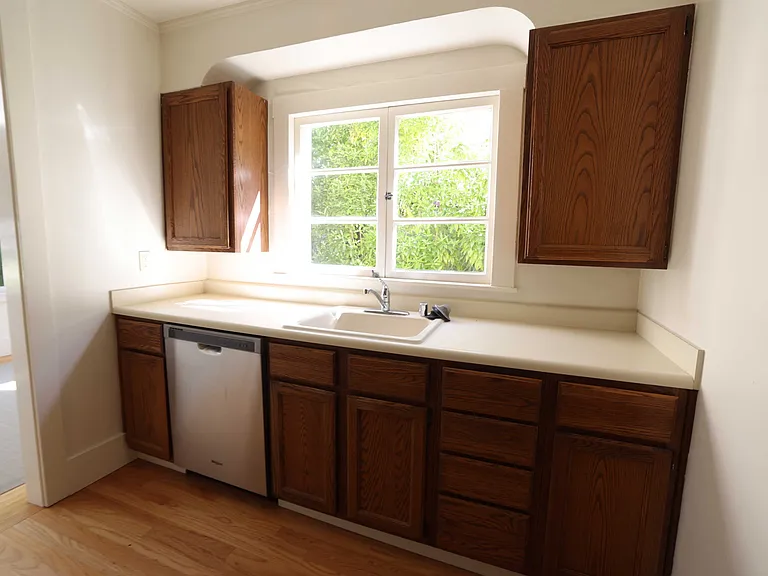 23 Sycamore Ave — Photo 7