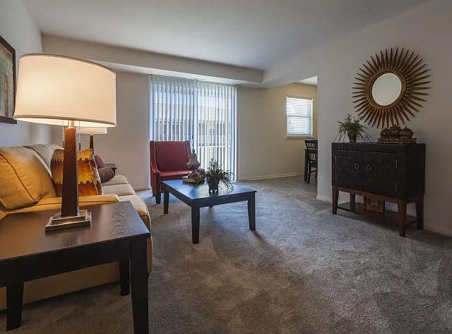 Orangewood Apartments — Photo 6