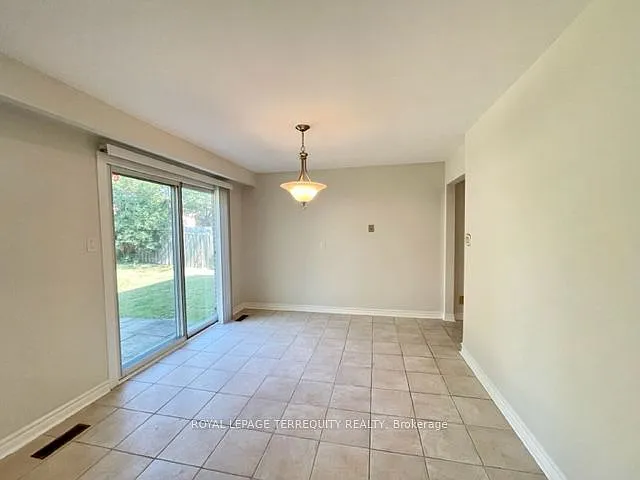 743 Fieldstone Rd — Photo 11