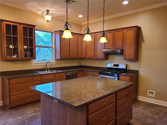 3rd image of 3113 Saint Marie Dr