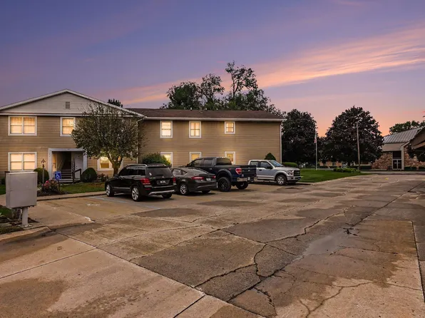 1103 Court Ln APT B, Goshen, IN 46526
