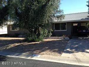 3rd image of 1221 E Las Palmaritas Dr
