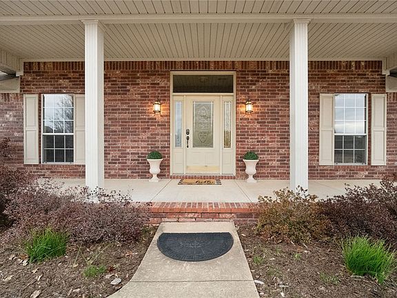 3rd image of 2400 Katie Lynn Cir