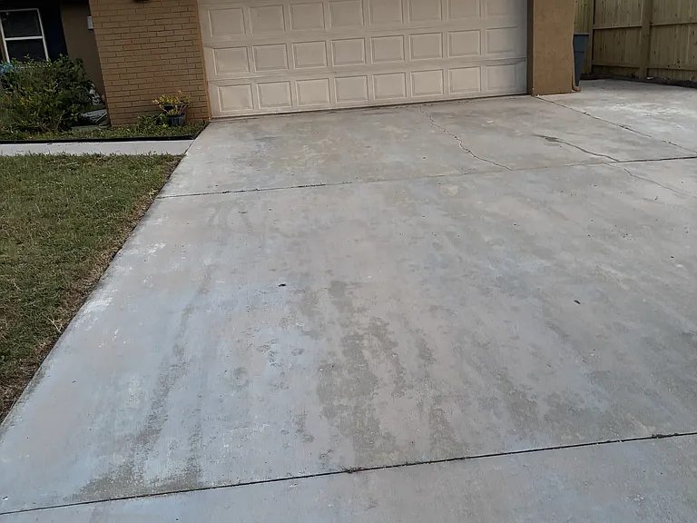 4436 Longford Dr — Photo 2