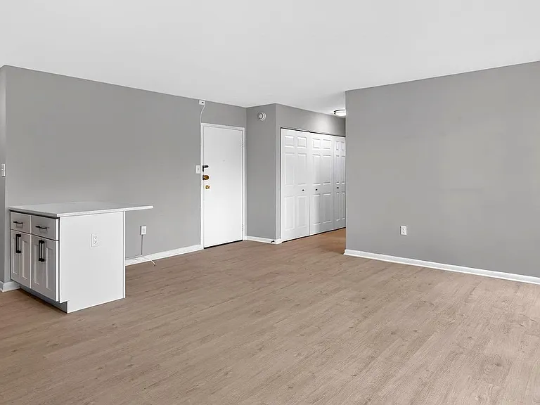 922 24th St NW #521 — Photo 4
