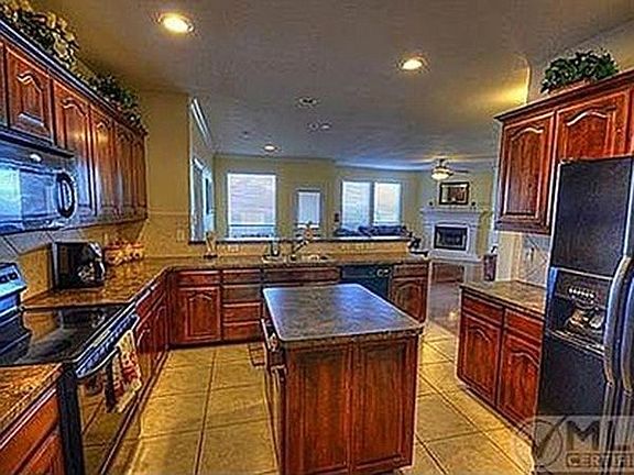 3rd image of 14000 Sand Hills Dr