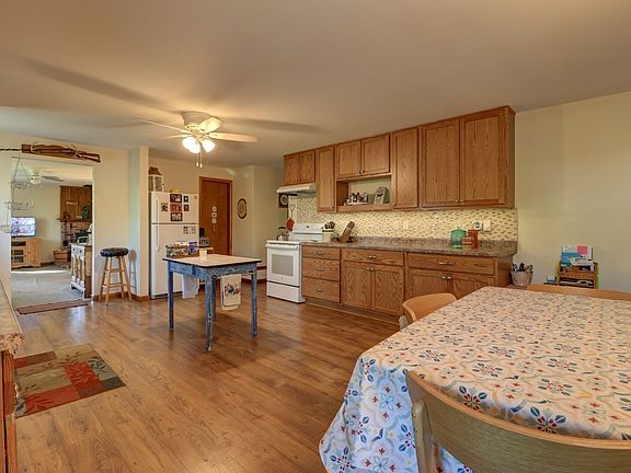 4th image of 14755 Fenton Rd