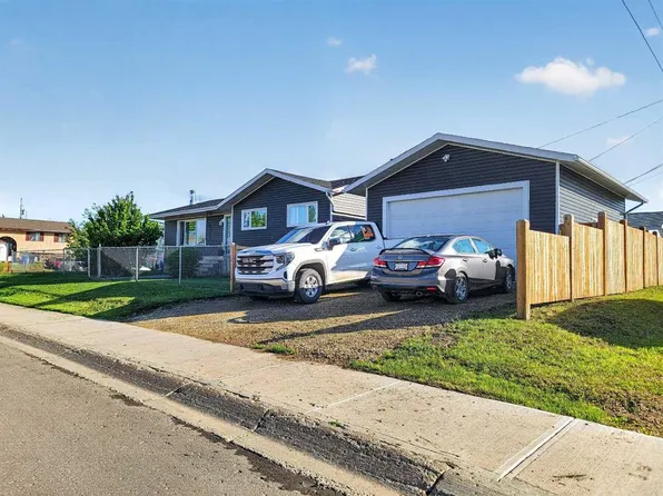 9704 E 94th Ave, Wembley, AB T0H 3S0