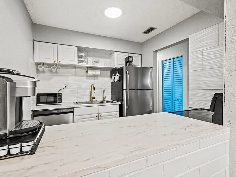 4215 Eastbay Dr #1805D — Photo 14