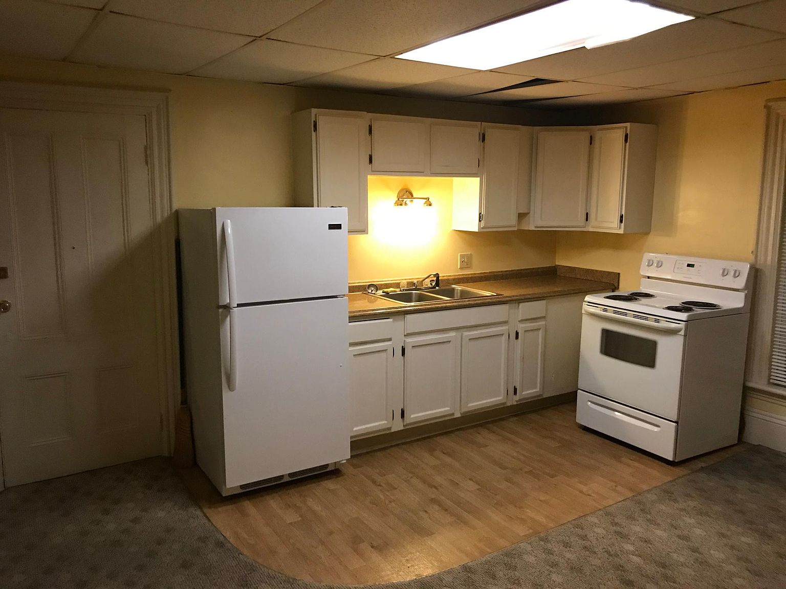 26 Elm St 2A, Gardiner, ME 04345 Zillow