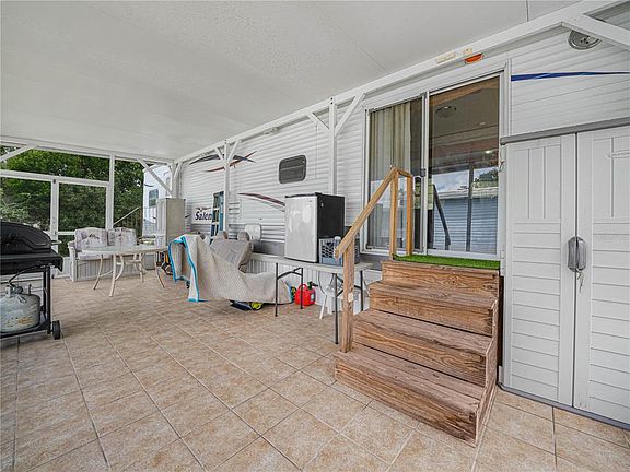 3rd image of 19 SILVERSIDES STREET