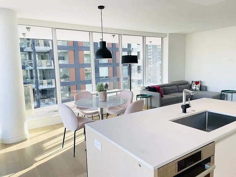 1365 Davie St #140 — Photo 4