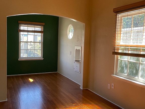 2nd image of 3786 Centre St