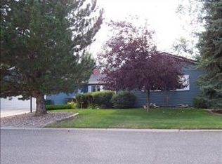 2213 11th St, Cody, WY 82414