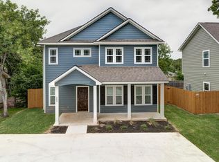 204 Tee Dr, Bryan, TX 77801