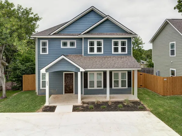 204 Tee Dr, Bryan, TX 77801