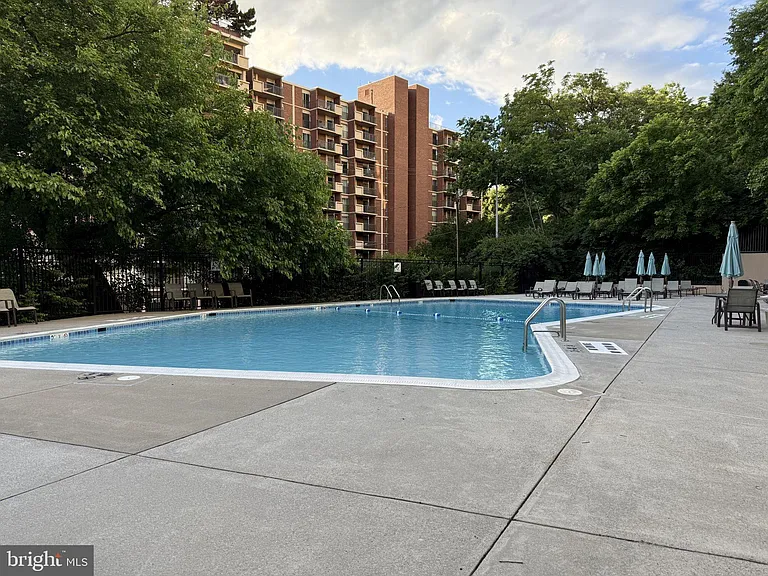 1200 S Arlington Ridge Rd #407 — Photo 16