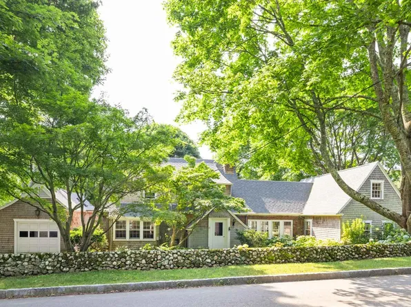 21 William St, Tisbury, MA 02568