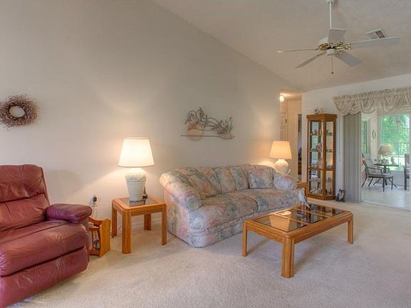 4th image of 13504 Plantation Lake Cir