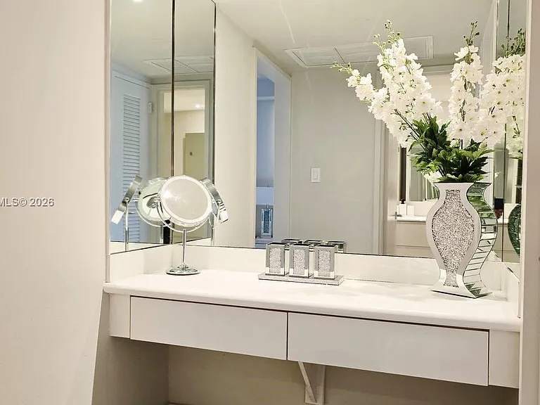 5151 Collins Ave #726 — Photo 21