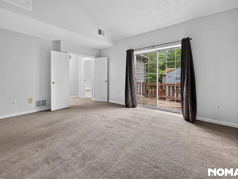9 Voyagers Ln — Photo 23