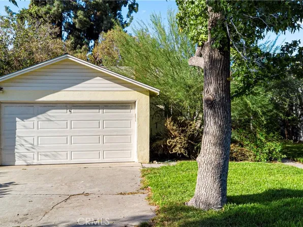 2736 W Court St, Rialto, CA 92376