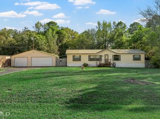 8361 Still Meadow Dr, Shreveport, LA 71129