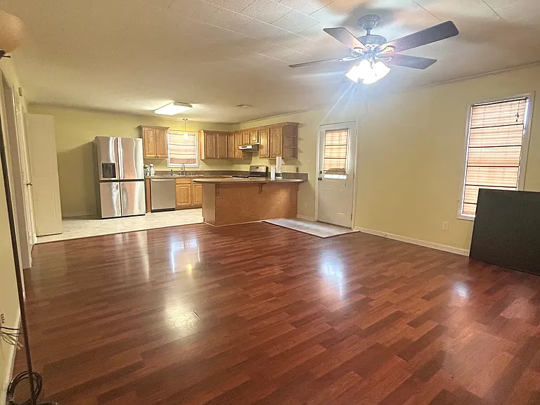 541 Brothers Rd — Photo 5