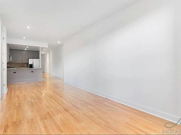 3rd image of 270 Park Ave S APT 8C
