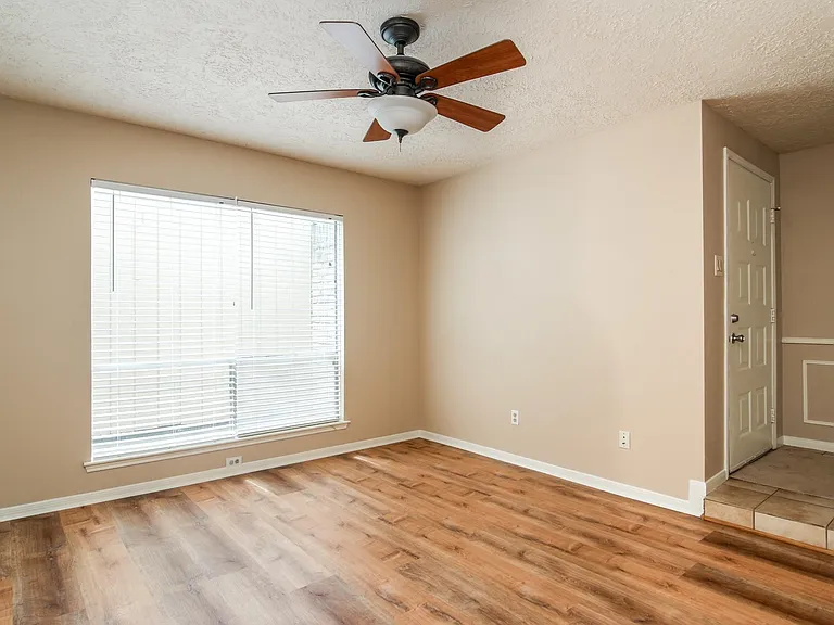 12002 Rocky Knoll Dr — Photo 10