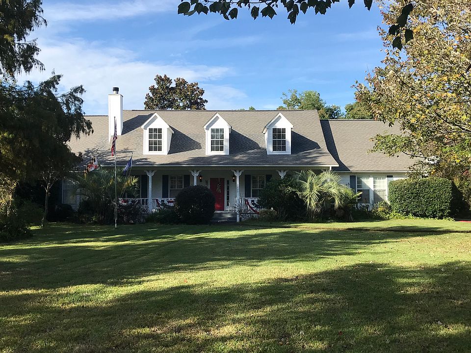 1st image of 2820 Clear Lake Pl